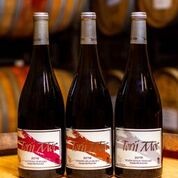 The Dundee Hills Collection